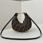 Fendi Graphy 小号