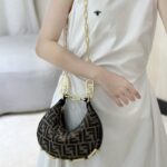Fendi Graphy 小号 - Image 2