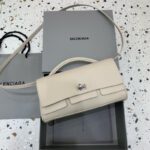 Balenciaga Bel Air 手拿包 - Image 4