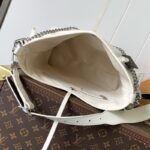 LV CarryAll 货物 - Image 17