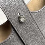 Loewe 水桶包 - Image 12